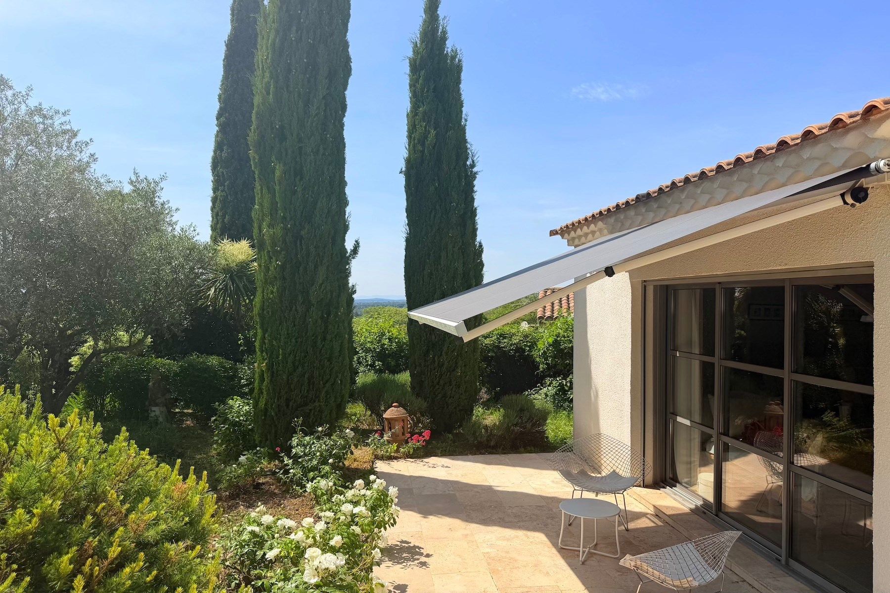 house 5 Rooms for sale on UZES (30700)