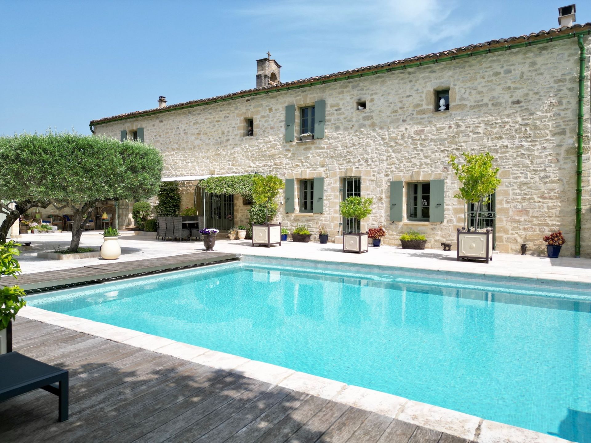 maison 11 Pièces en vente sur UZES (30700)