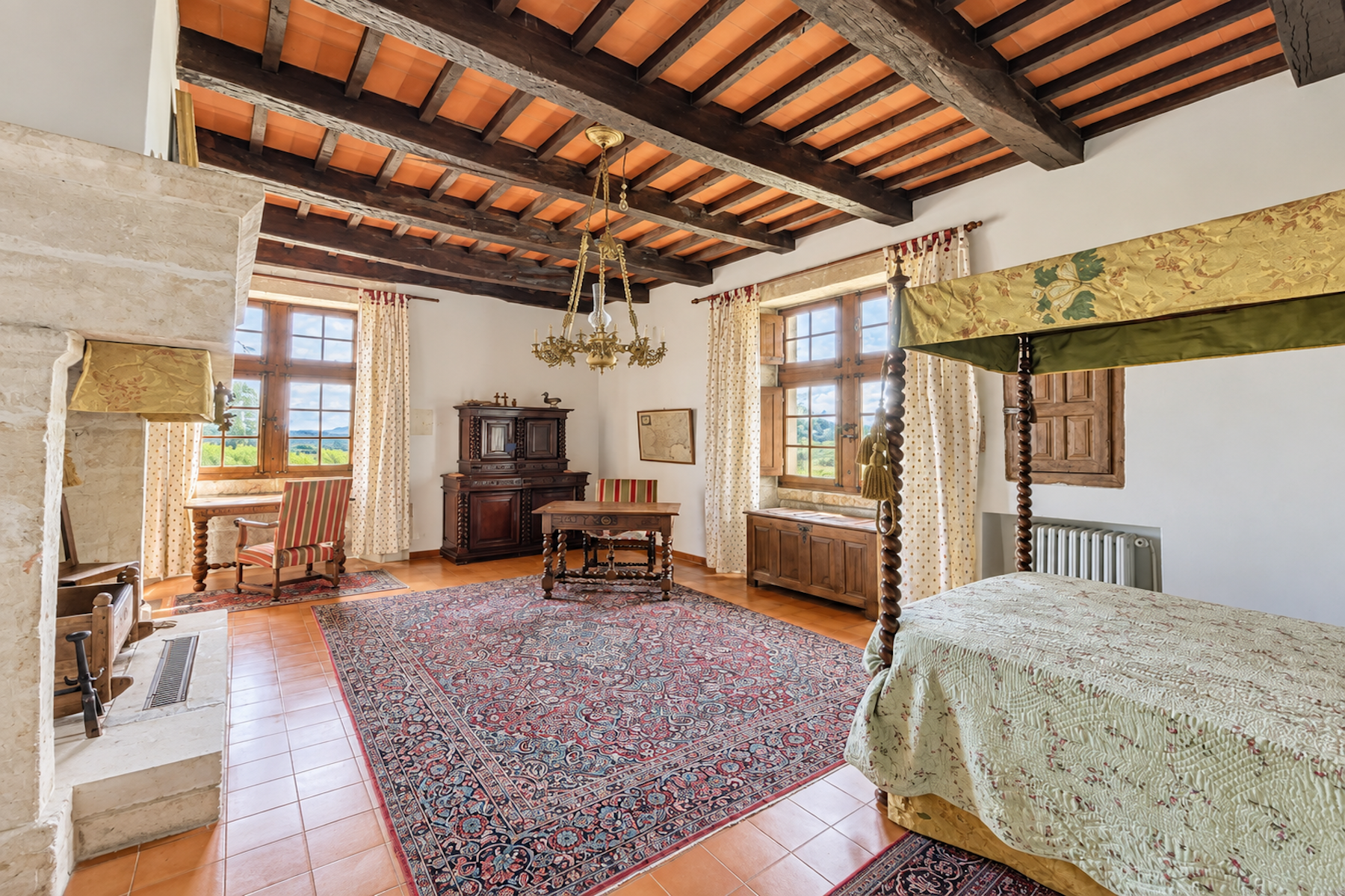 castle 16 Rooms for sale on BARJAC (30430)