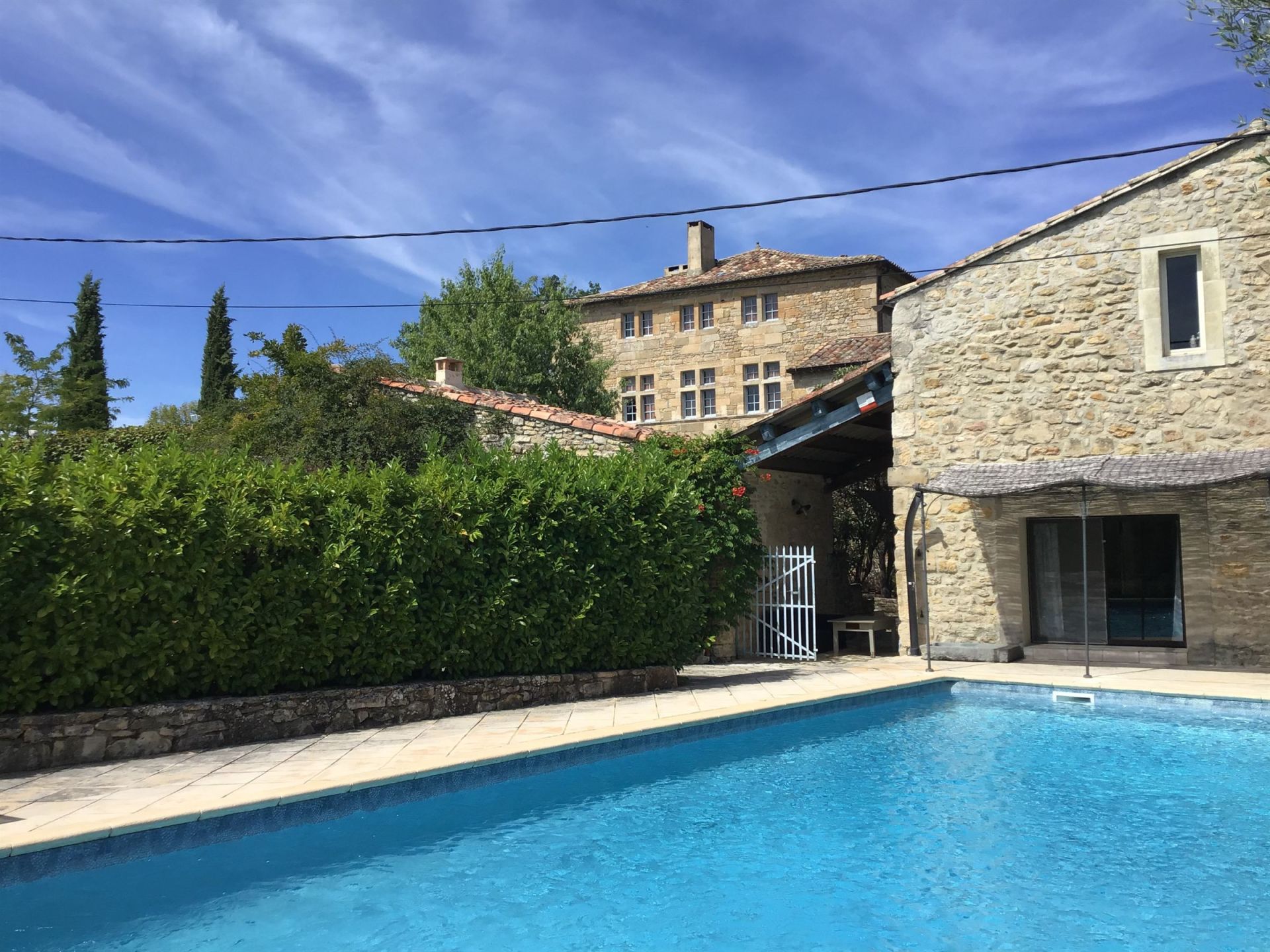 castle 16 Rooms for sale on BARJAC (30430)