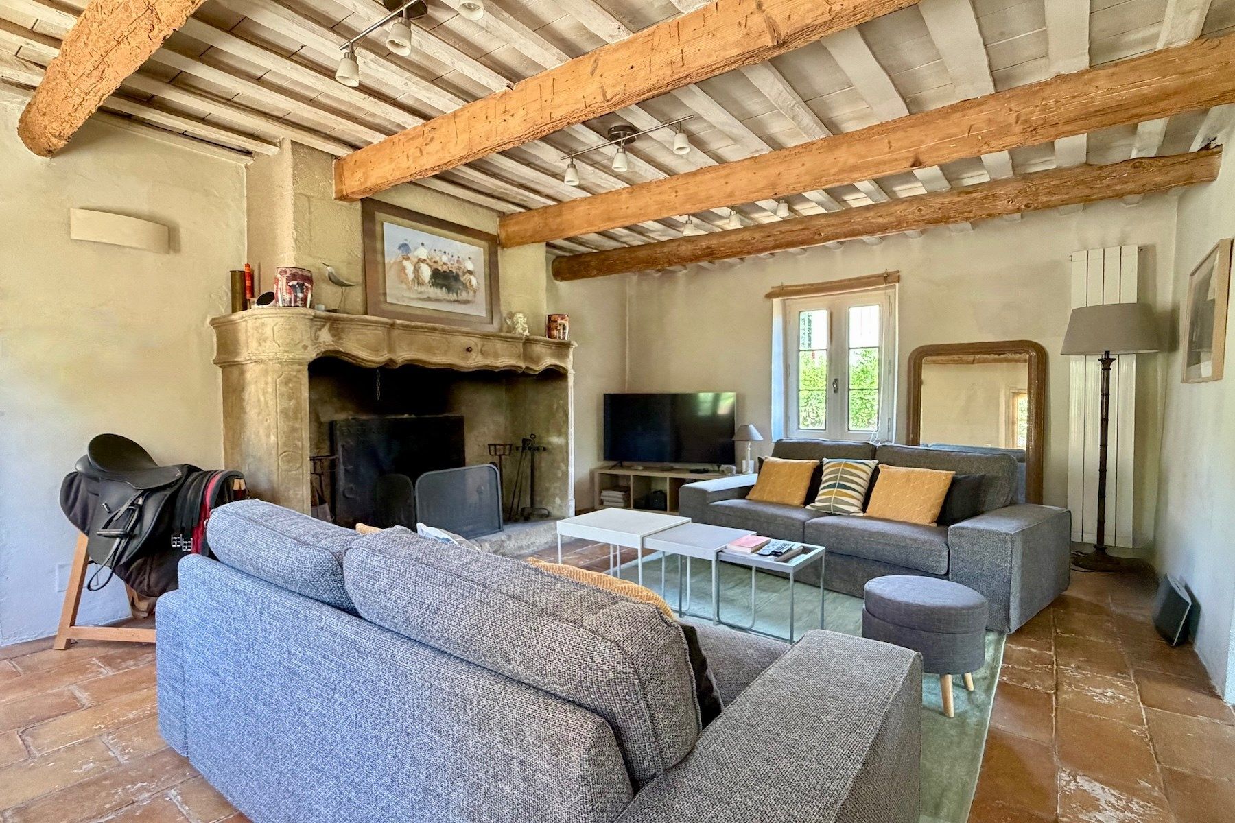 house 5 Rooms for sale on UZES (30700)