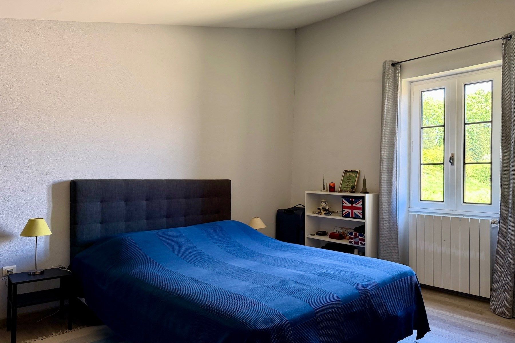 house 5 Rooms for sale on UZES (30700)