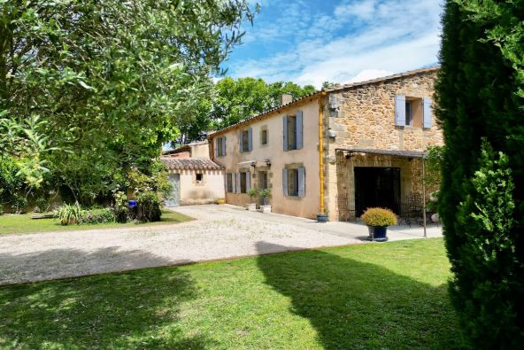 Vente Maison Uzès 5&nbsp;Pièces 118&nbsp;m²