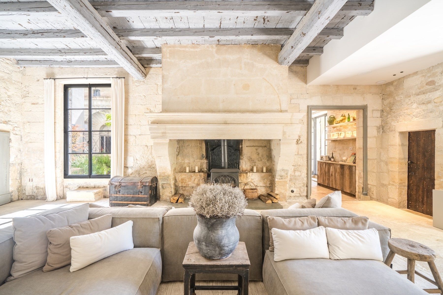 castle 22 Rooms for sale on UZES (30700)