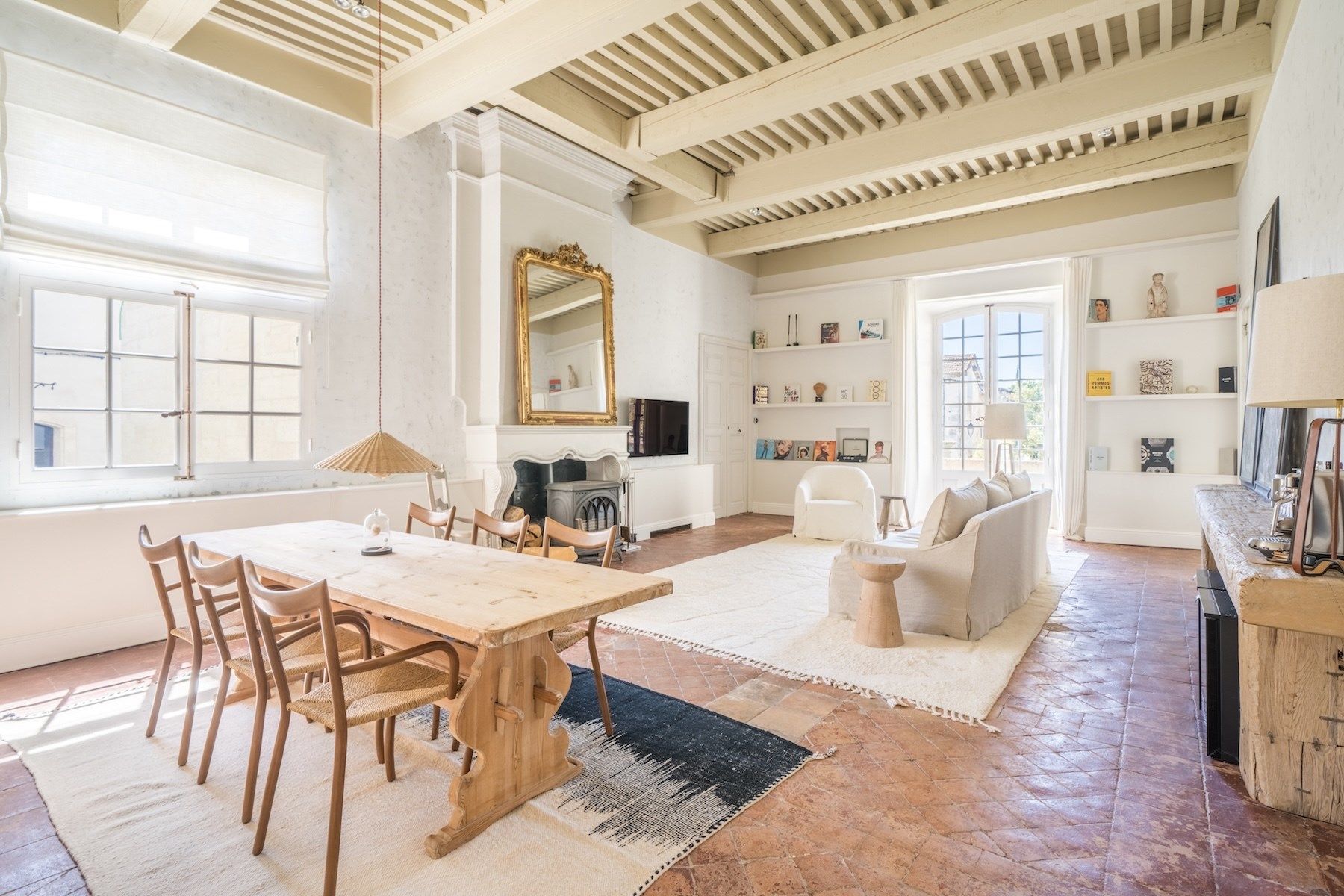 castle 22 Rooms for sale on UZES (30700)