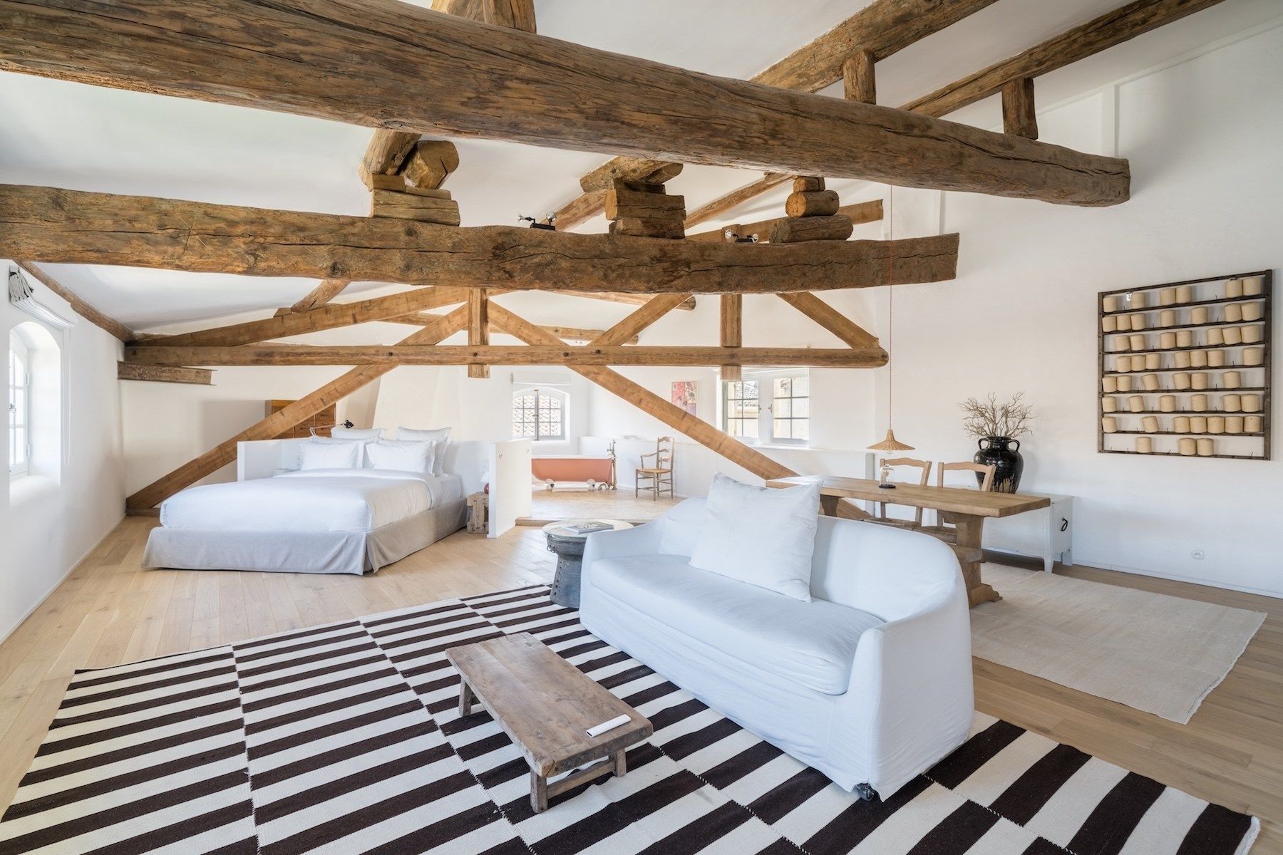 castle 22 Rooms for sale on UZES (30700)