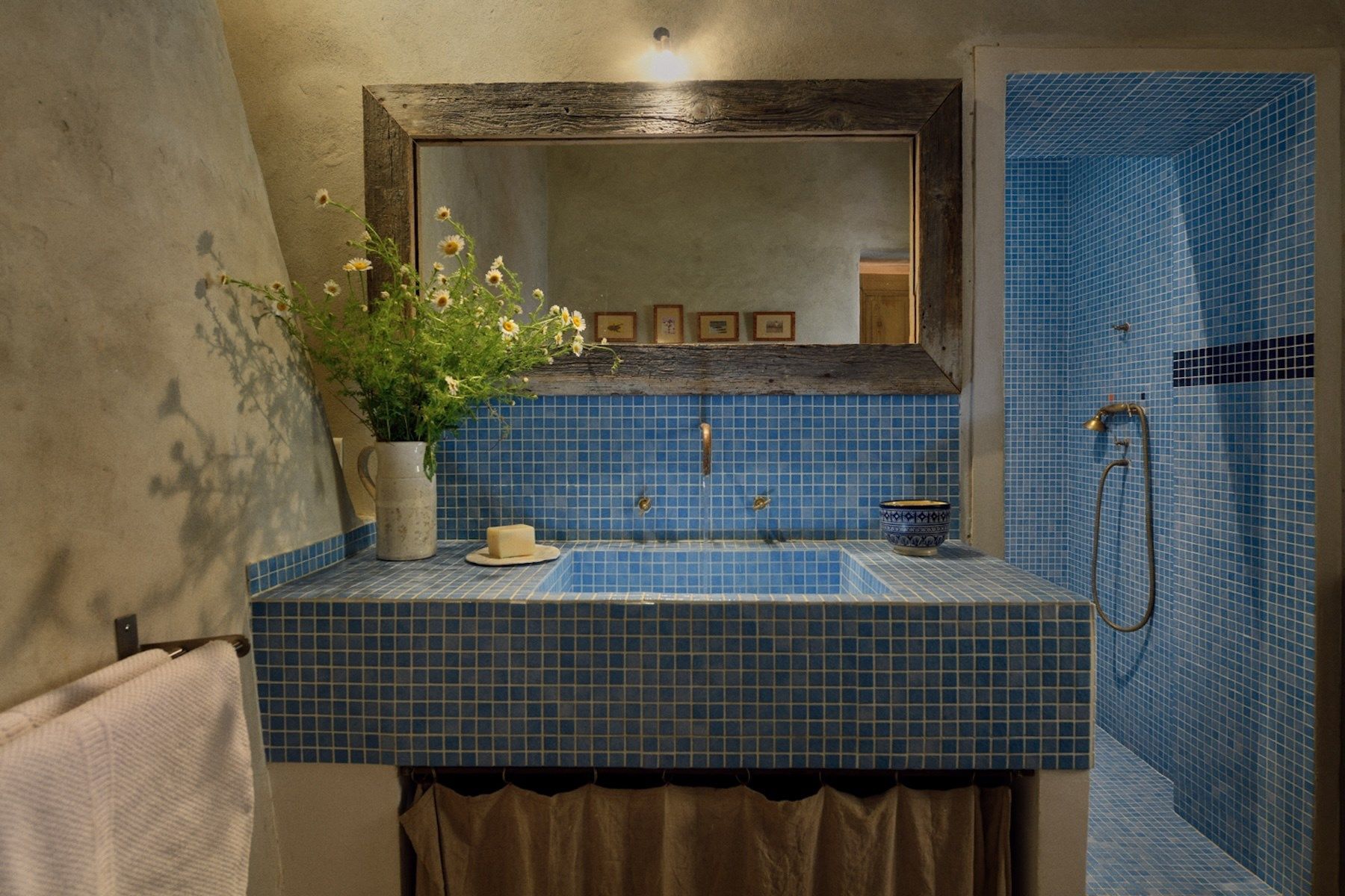 house 14 Rooms for sale on AIGALIERS (30700)