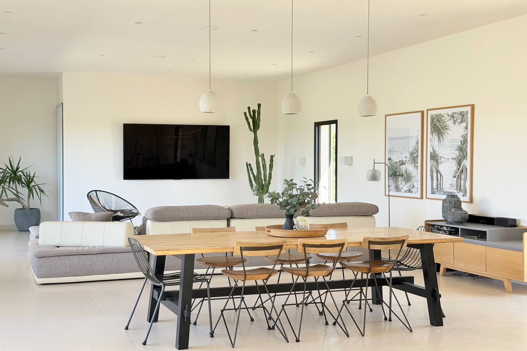 house 7 Rooms for sale on UZES (30700)