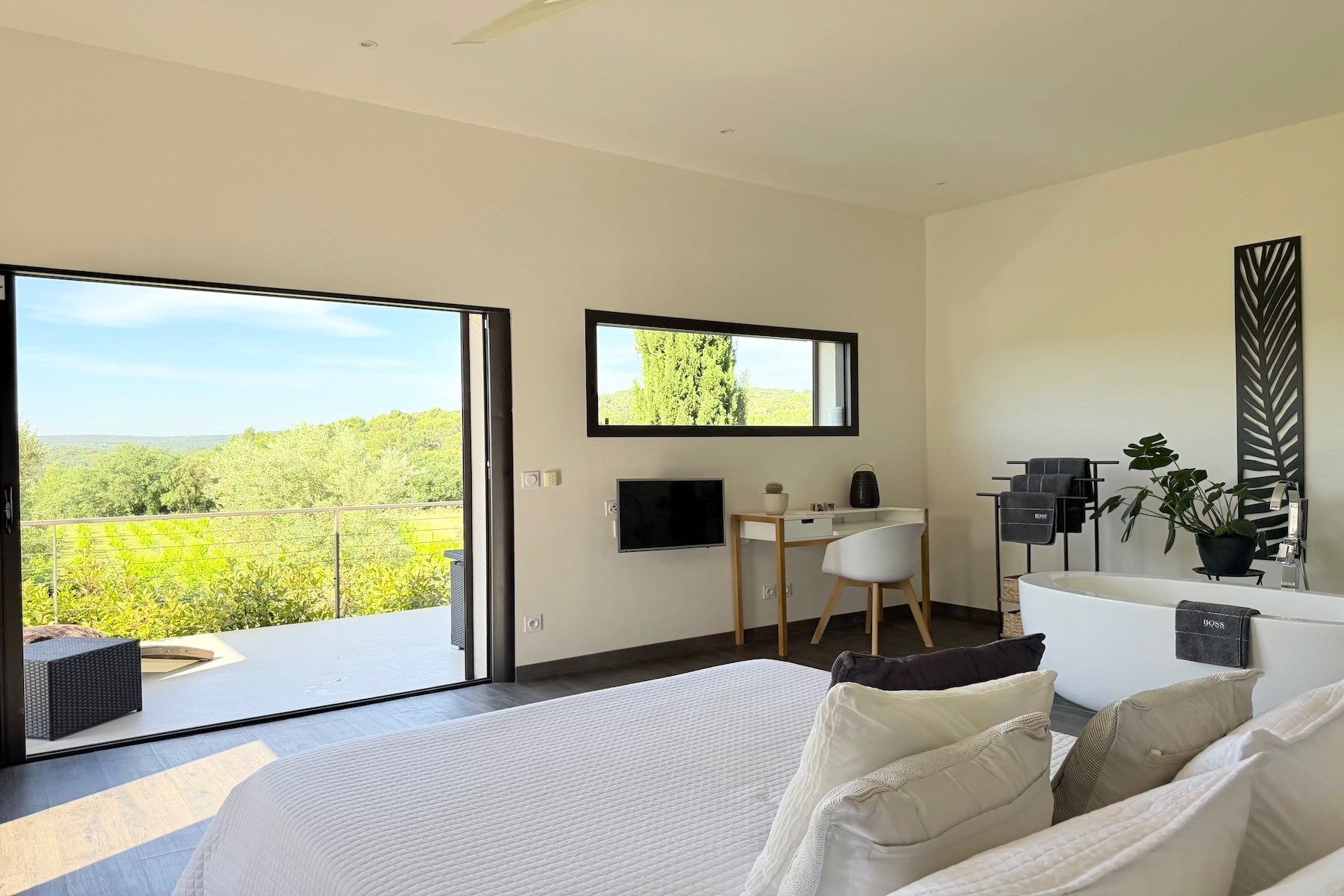 house 7 Rooms for sale on UZES (30700)