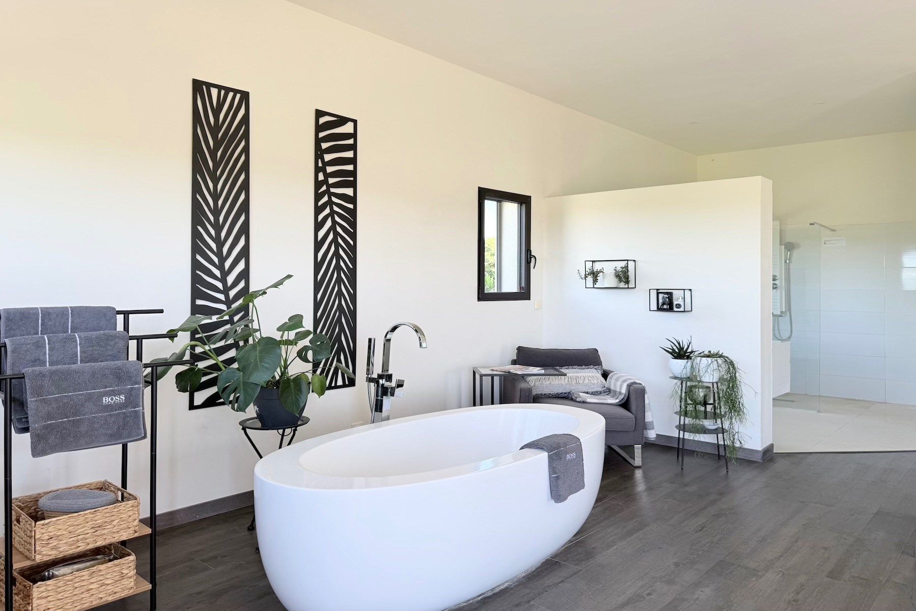 house 7 Rooms for sale on UZES (30700)