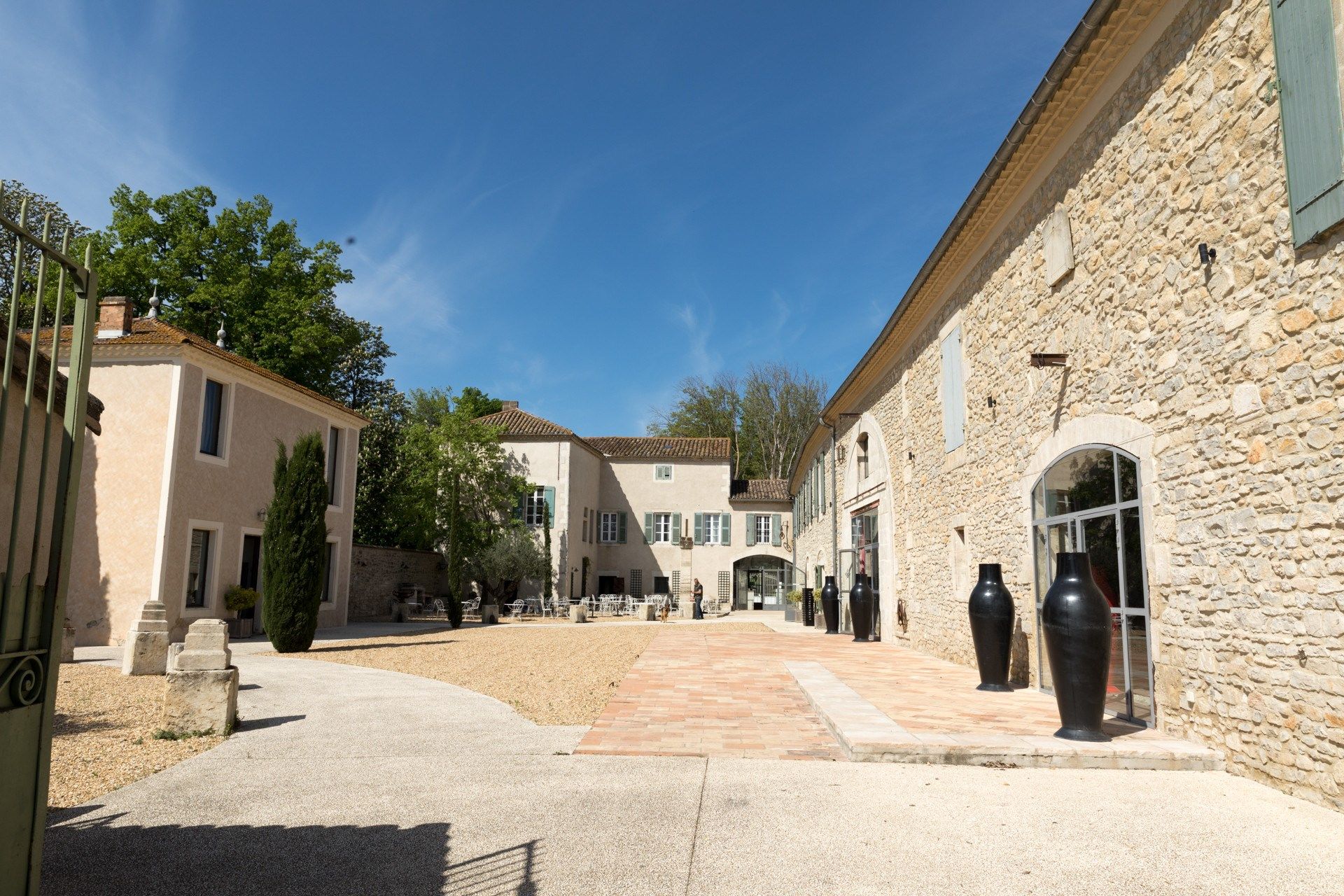 propriété 35 Pièces en vente sur NIMES (30000)