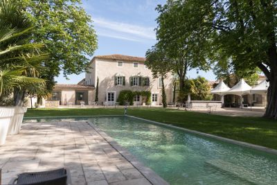Sale Property Nîmes 35&nbsp;Rooms 3000&nbsp;m²