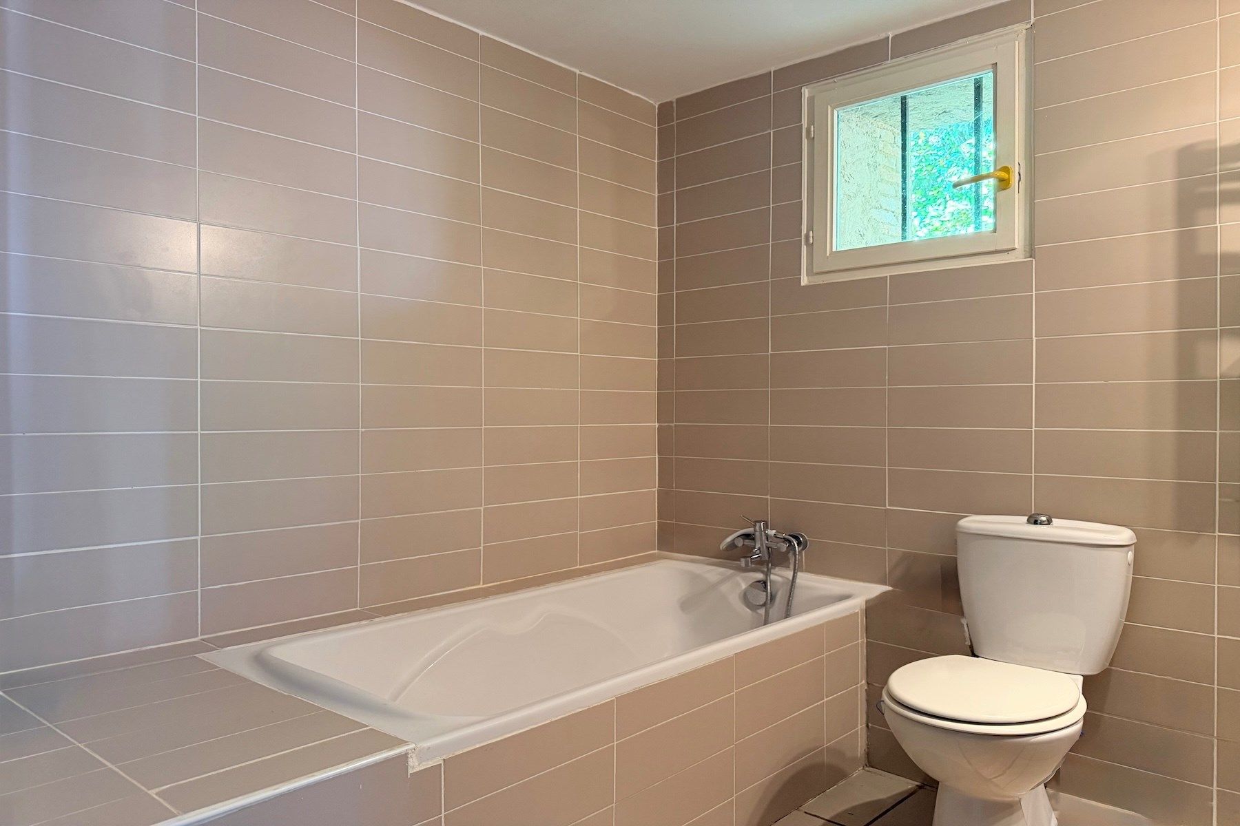 maison 6 Pièces en vente sur LUSSAN (30580)