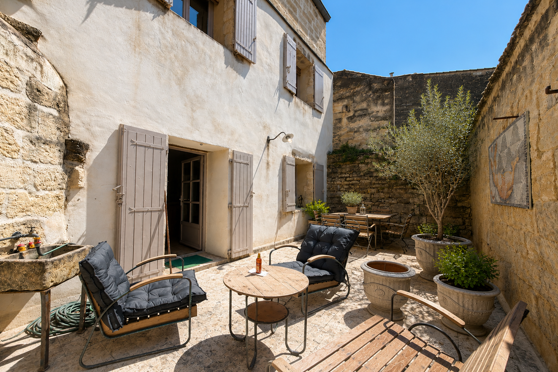 maison de ville 6 Pièces en vente sur UZES (30700)