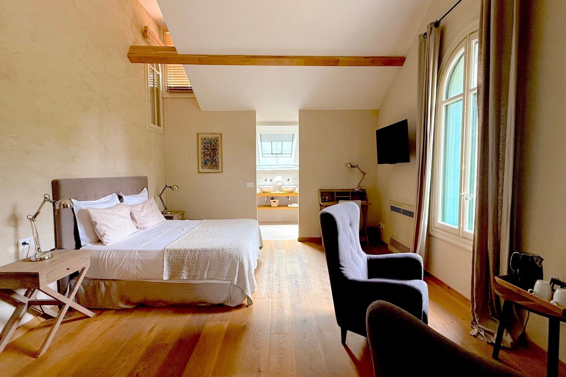 maison de maître 15 Pièces en vente sur AIGUES MORTES (30220)