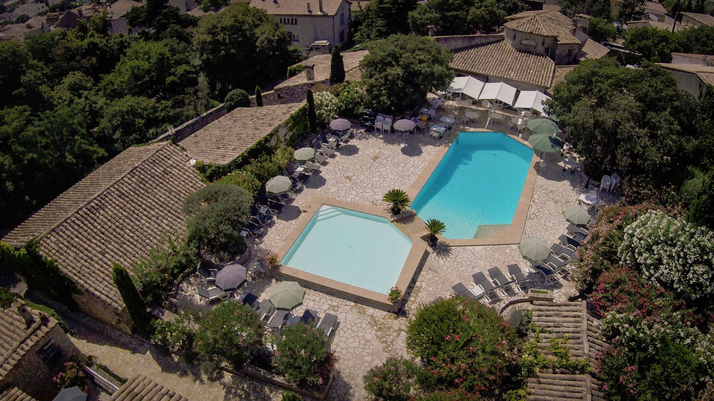 house 44 Rooms for sale on UZES (30700)