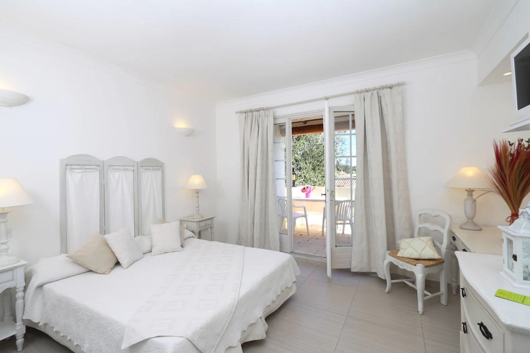 house 44 Rooms for sale on UZES (30700)