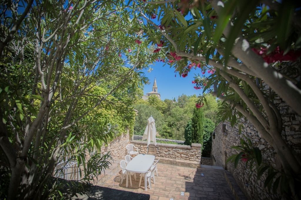 house 44 Rooms for sale on UZES (30700)