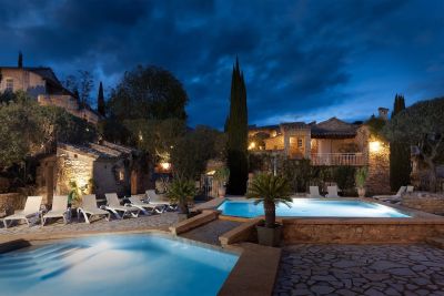 Sale House Uzès 44&nbsp;Rooms 2500&nbsp;m²