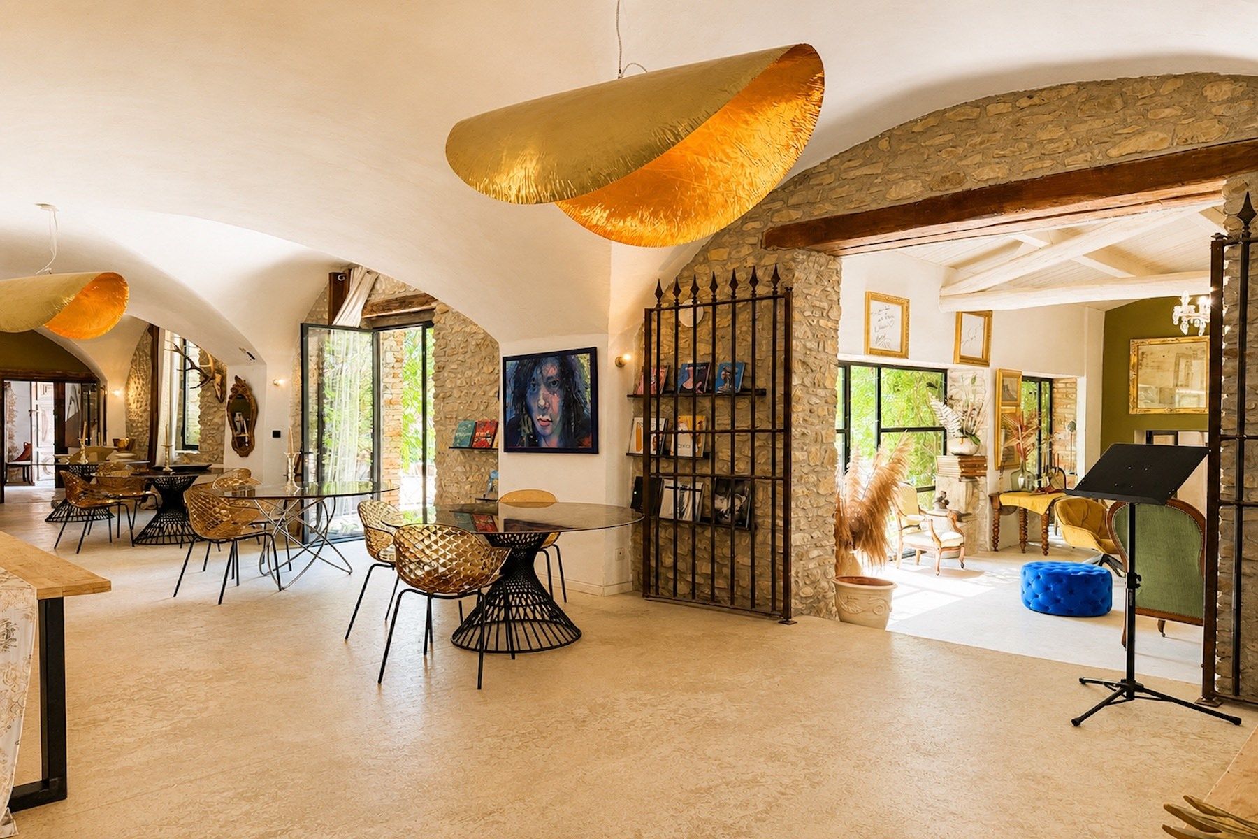 mas 13 Pièces en vente sur UZES (30700)