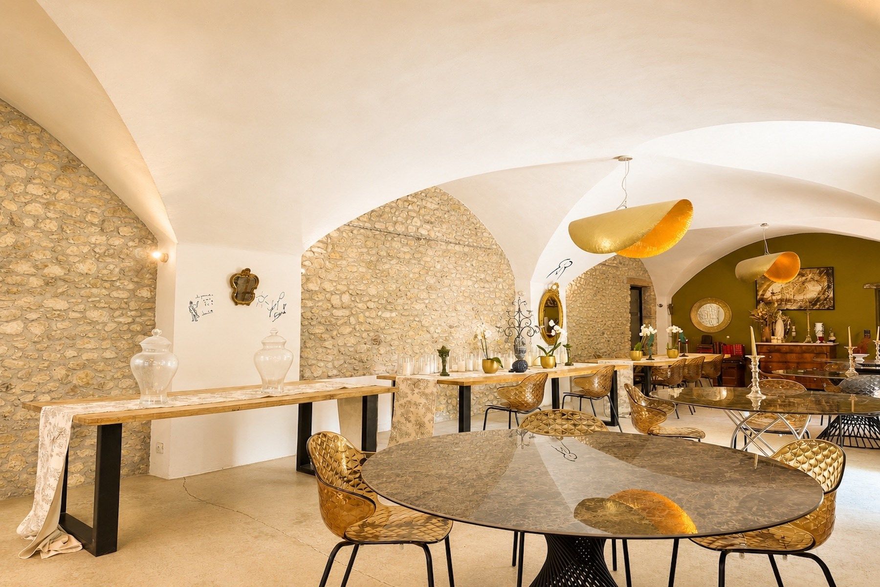 mas 13 Pièces en vente sur UZES (30700)