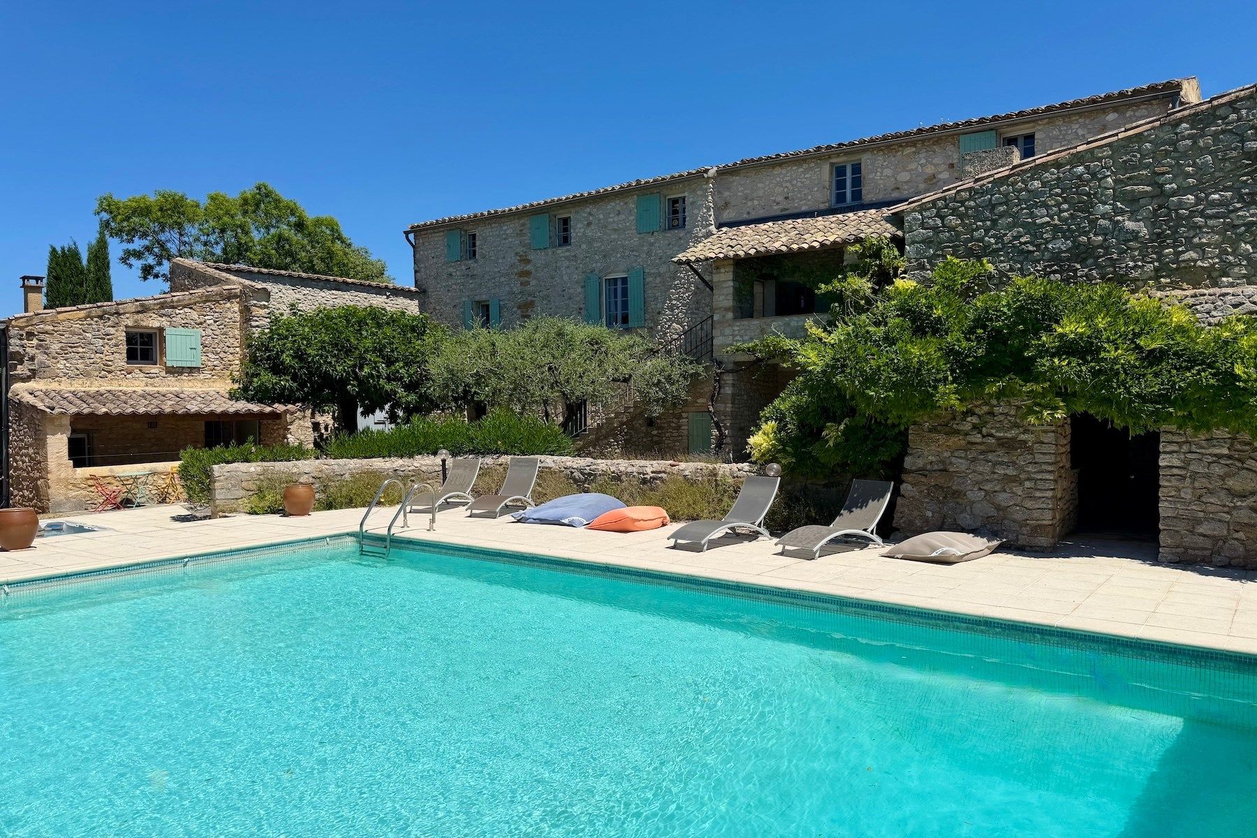 maison 9 Pièces en vente sur UZES (30700)