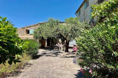 Sale House Uzès 9&nbsp;Rooms 201.38&nbsp;m²