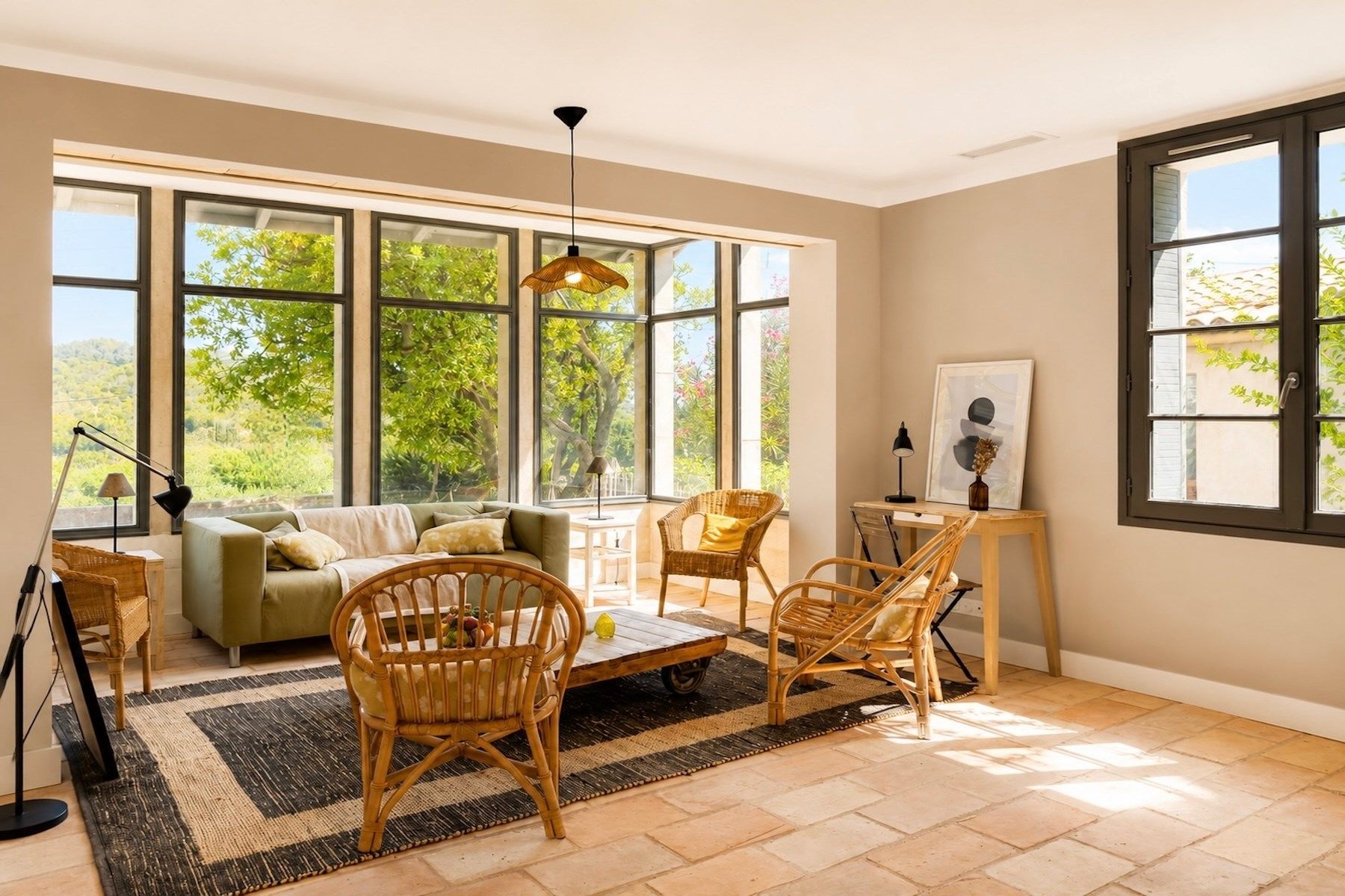 house 5 Rooms for sale on UZES (30700)