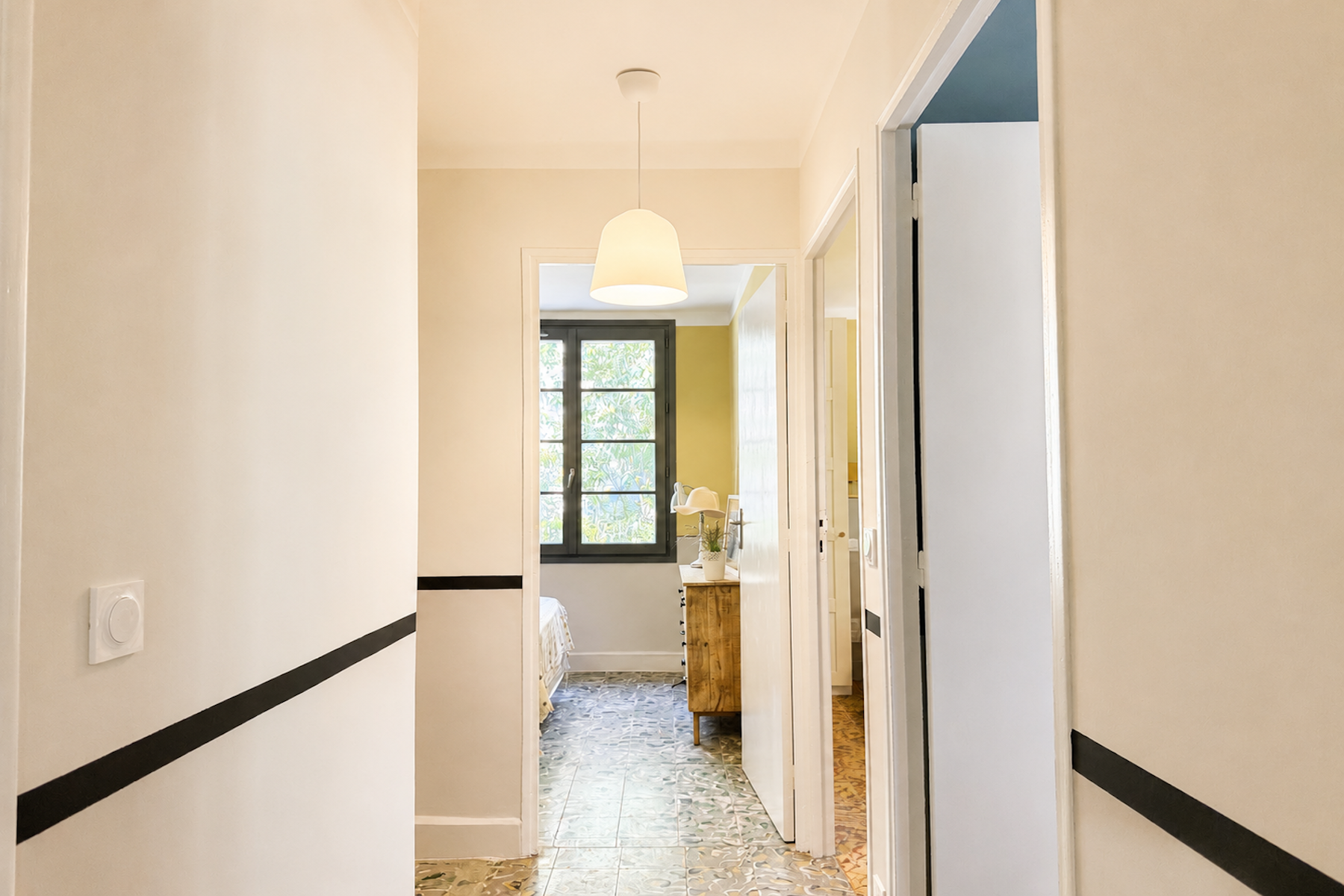 house 5 Rooms for sale on UZES (30700)