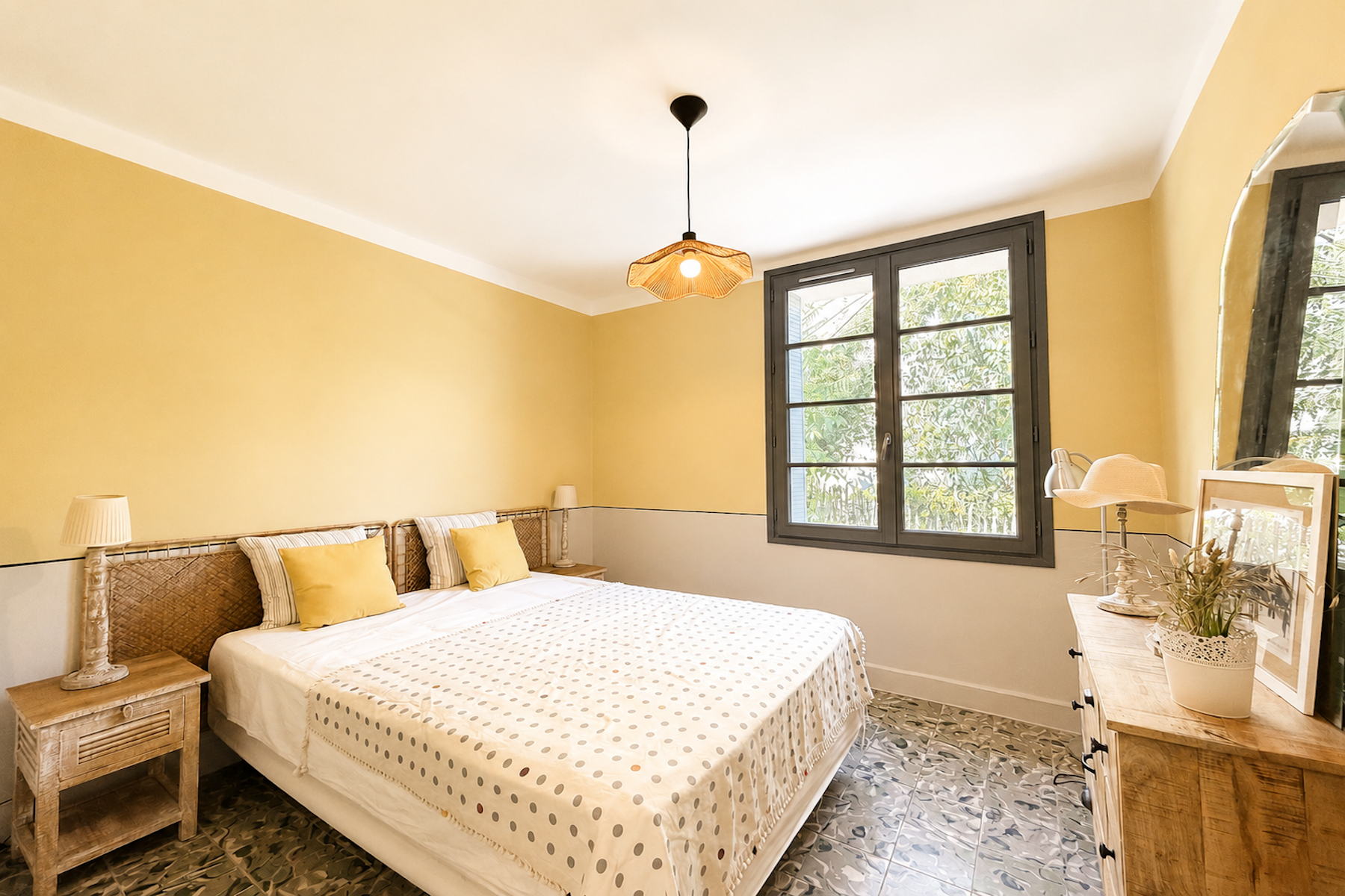 house 5 Rooms for sale on UZES (30700)