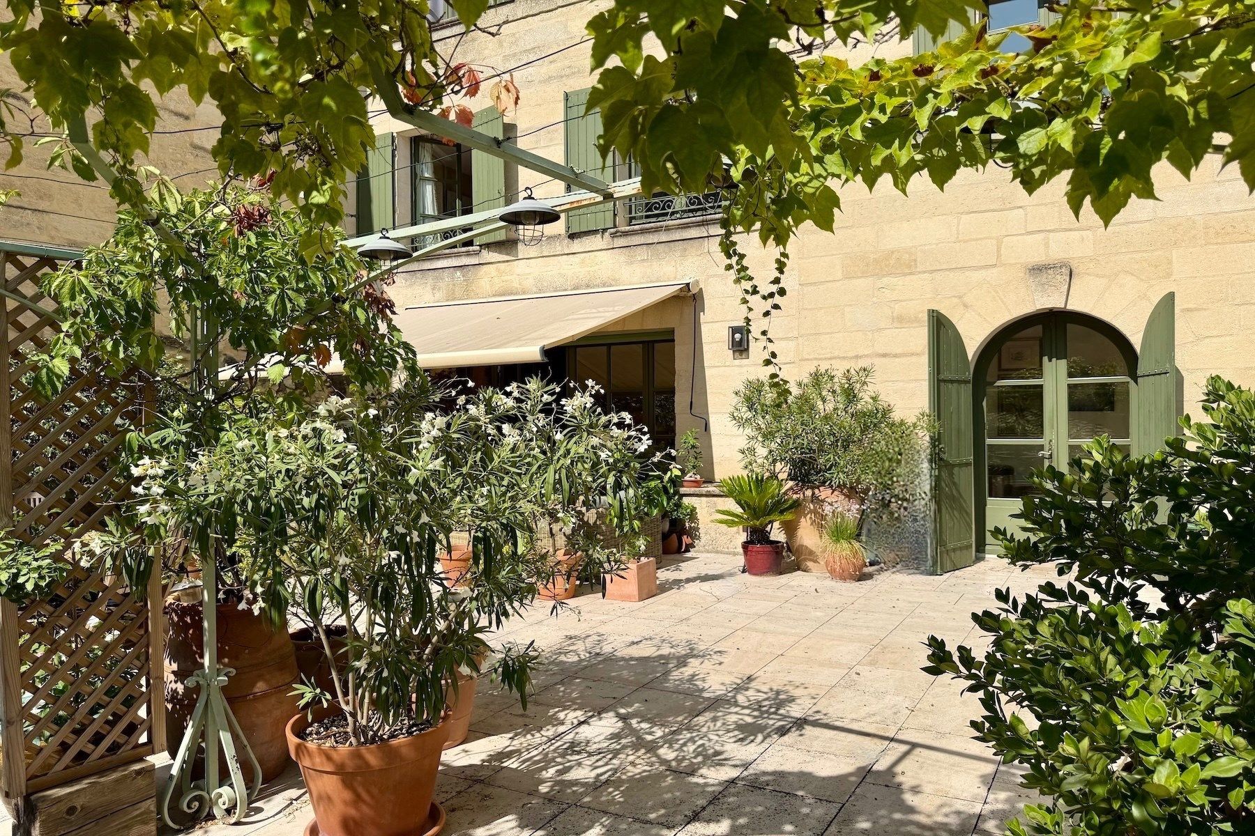 appartement 6 Pièces en vente sur UZES (30700)