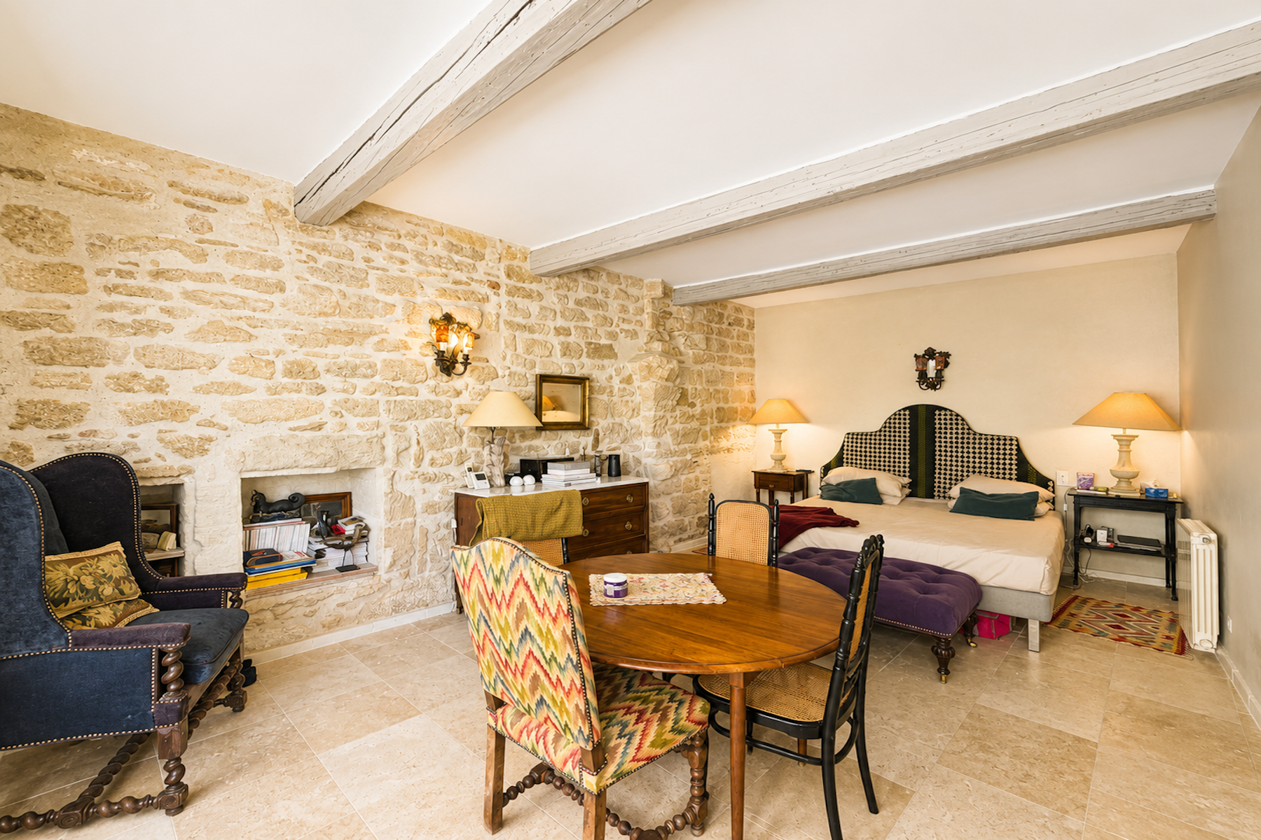 appartement 6 Pièces en vente sur UZES (30700)