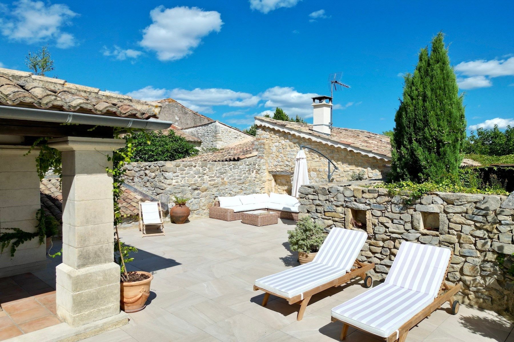 maison 6 Pièces en vente sur LUSSAN (30580)
