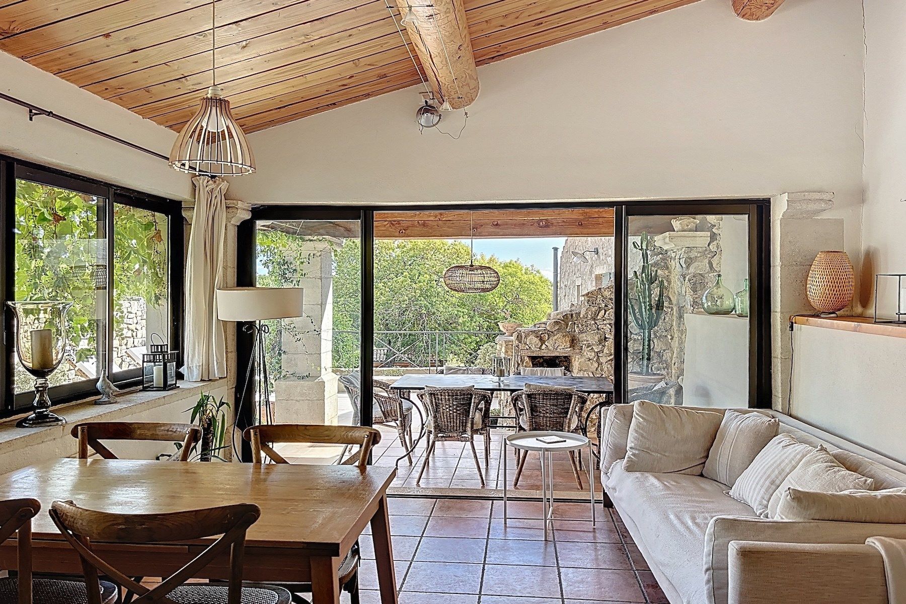 maison 6 Pièces en vente sur LUSSAN (30580)