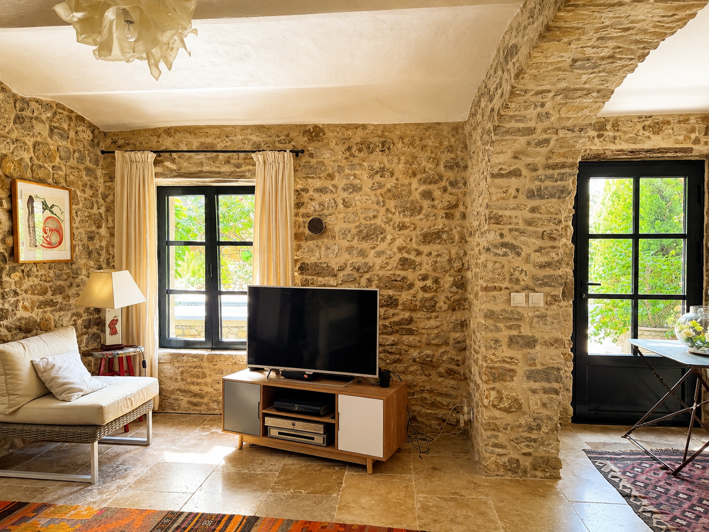 house 7 Rooms for sale on UZES (30700)