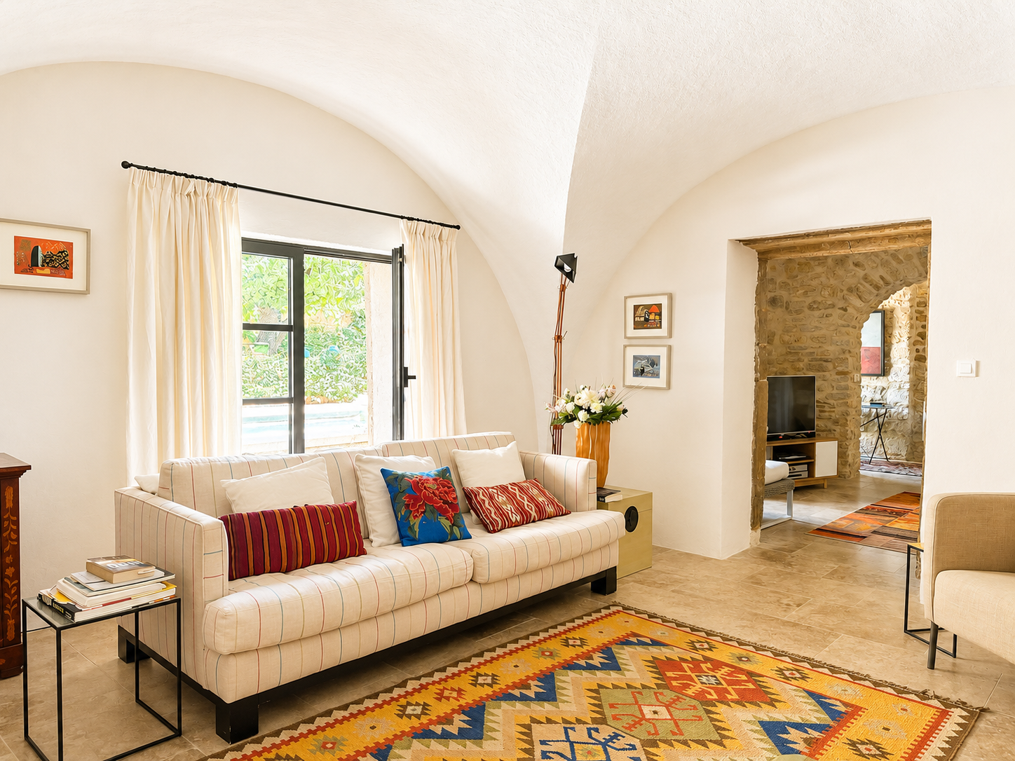 house 7 Rooms for sale on UZES (30700)