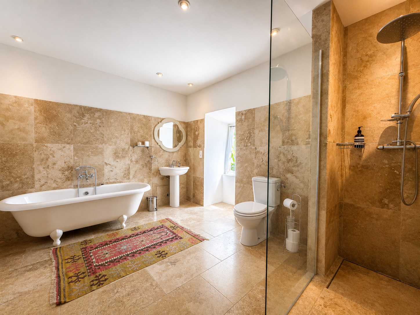 house 7 Rooms for sale on UZES (30700)