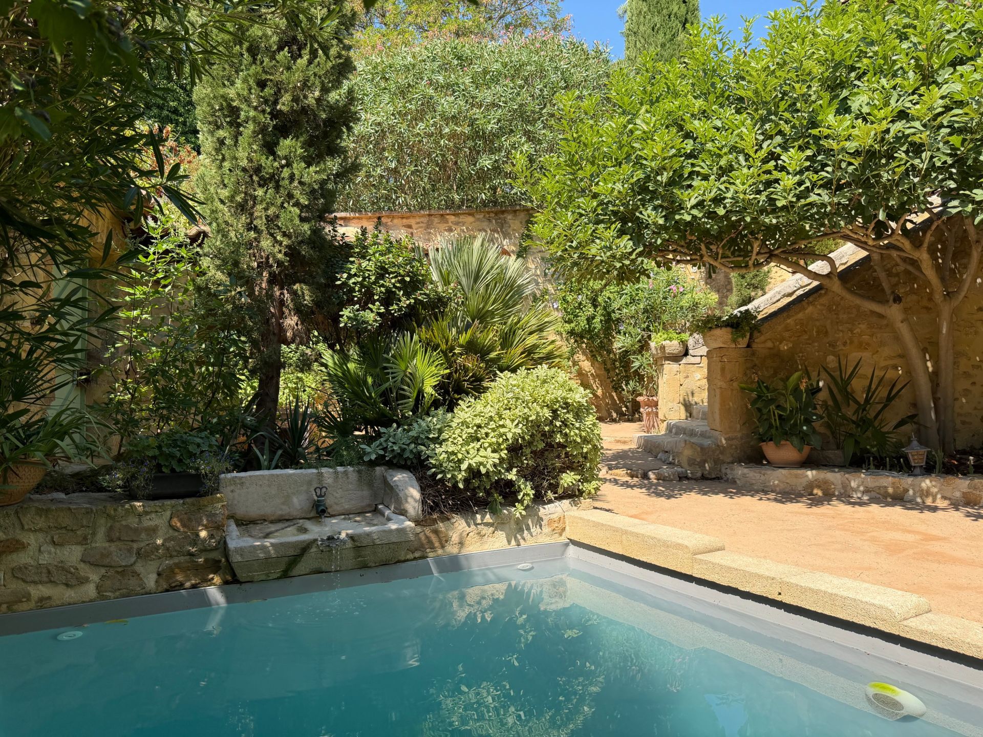 property 27 Rooms for sale on SABRAN (30200)