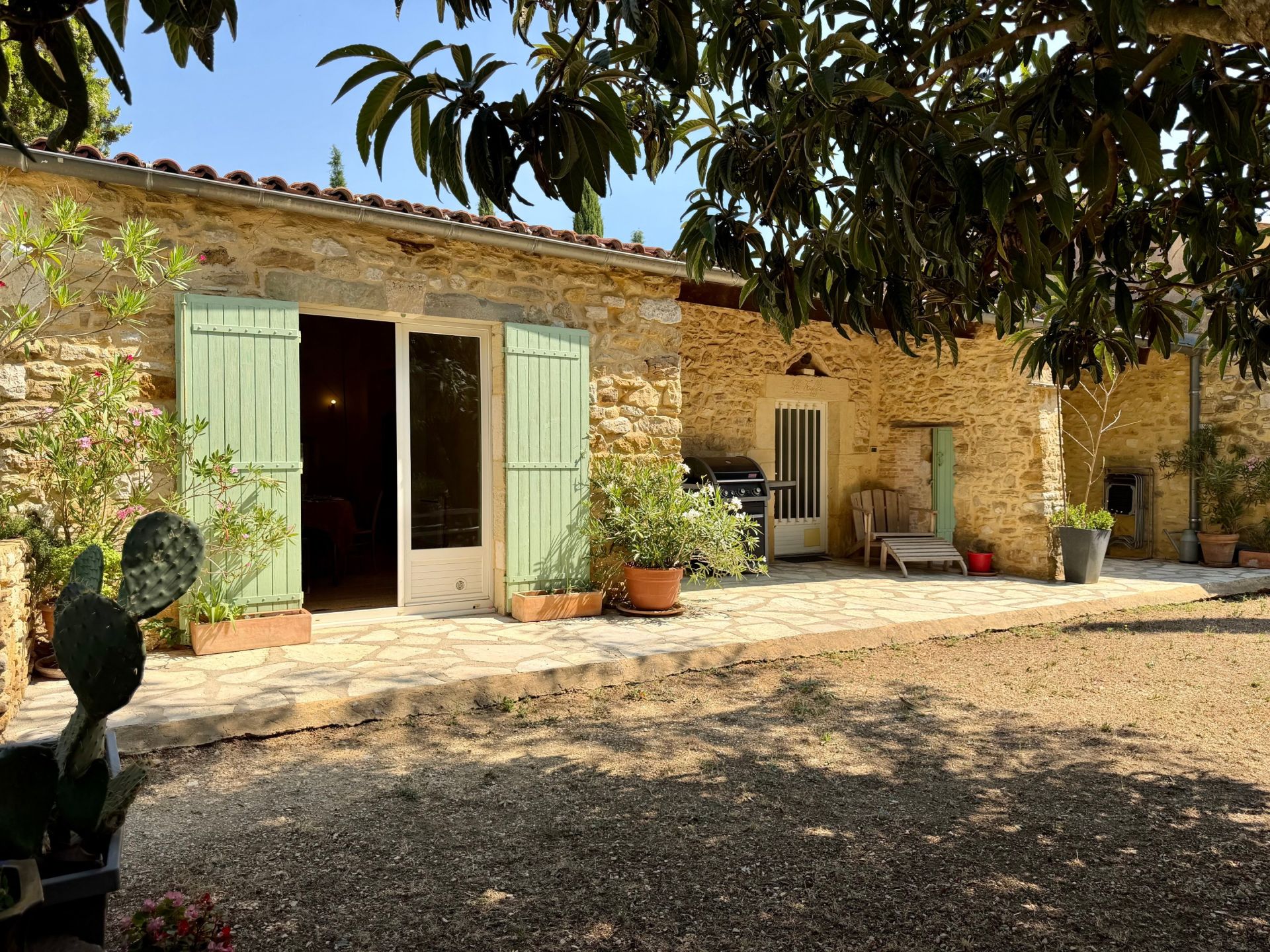 property 27 Rooms for sale on SABRAN (30200)