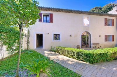 Sale Townhouse Nîmes 5&nbsp;Rooms 167&nbsp;m²