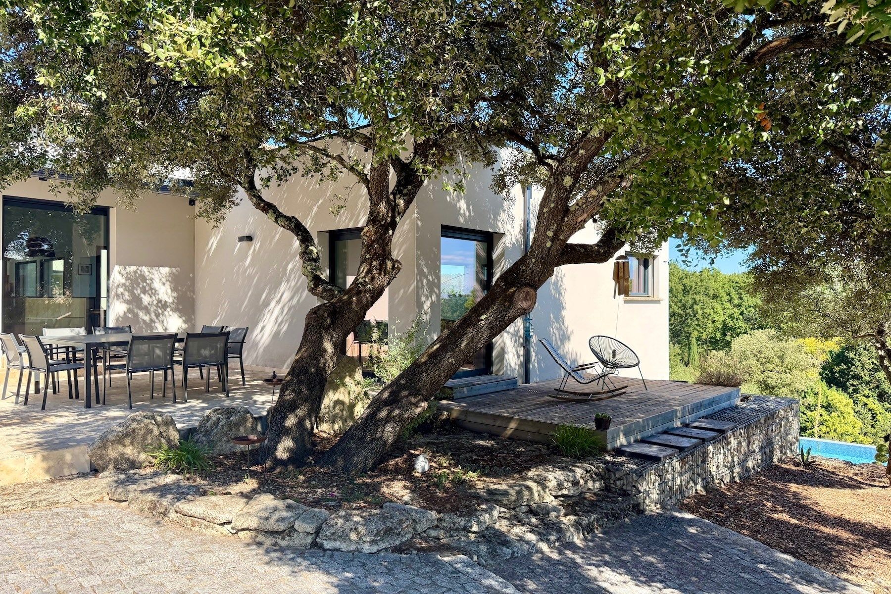 contemporary house 6 Rooms for sale on UZES (30700)