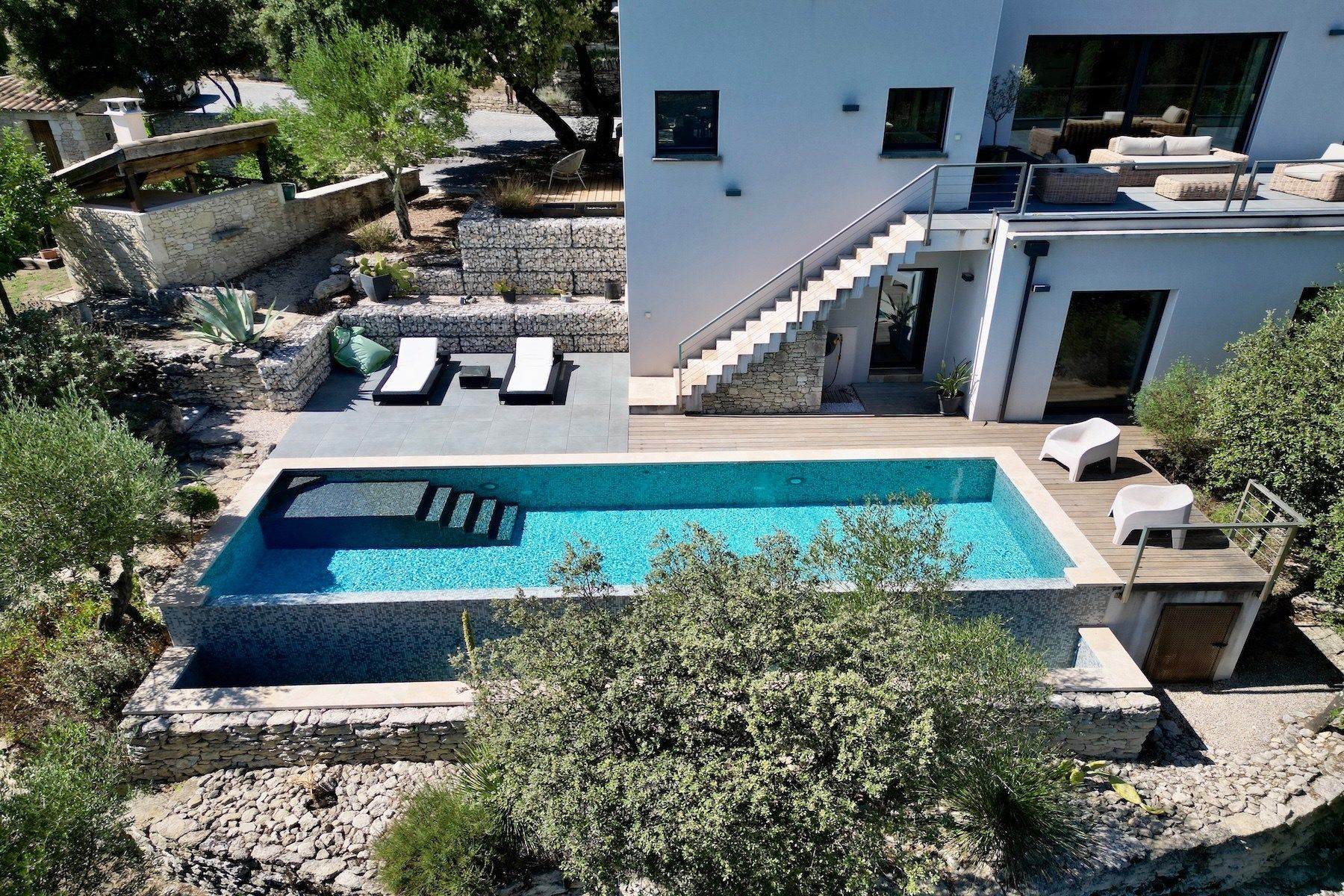 contemporary house 6 Rooms for sale on UZES (30700)