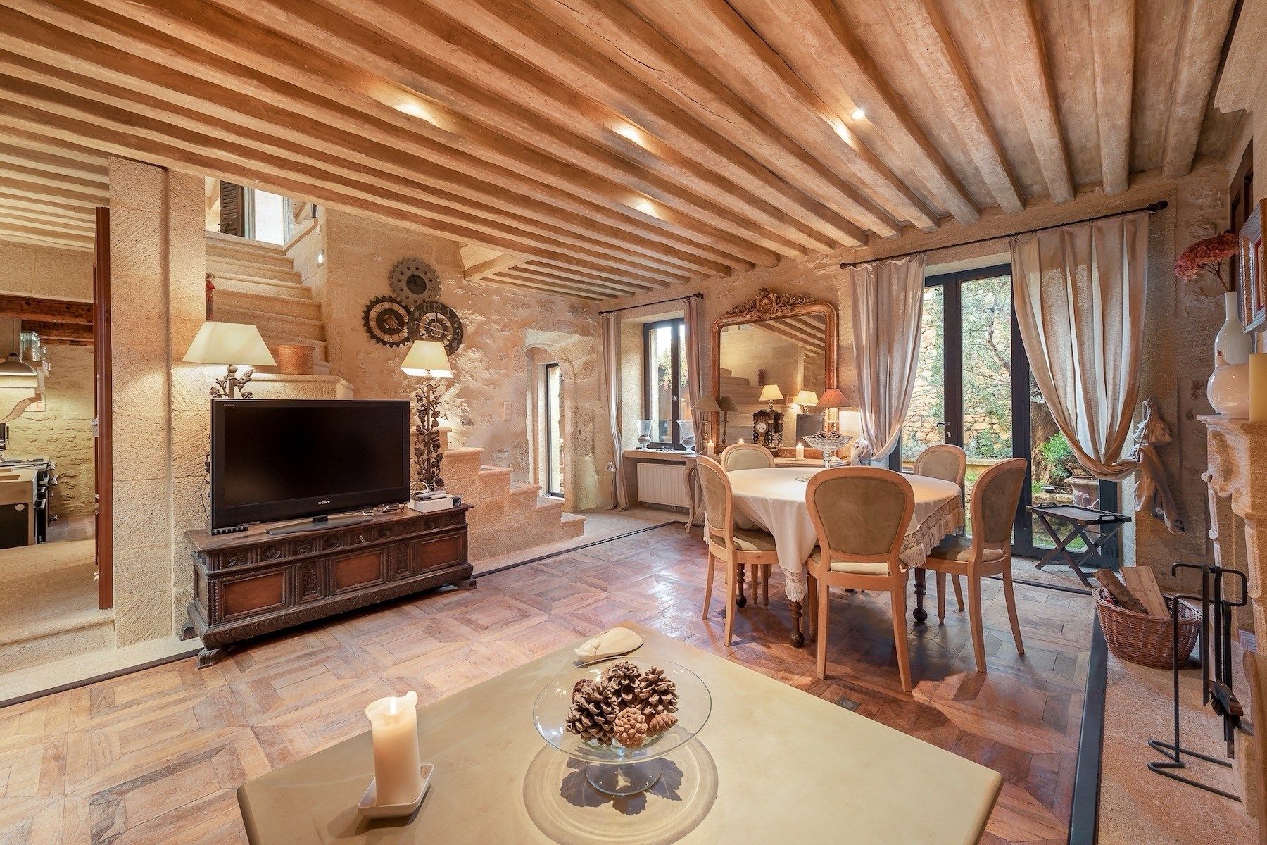 maison 10 Pièces en vente sur CASTILLON DU GARD (30210)