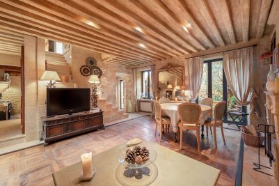 Vente Maison Castillon-du-Gard 10&nbsp;Pièces 377&nbsp;m²