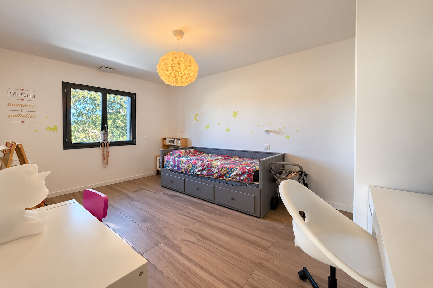 maison contemporaine 8 Pièces en vente sur VERS PONT DU GARD (30210)