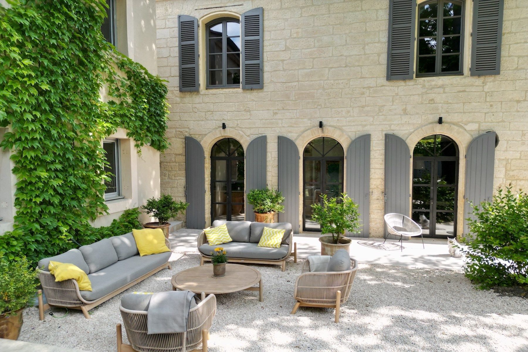 mas 10 Pièces en vente sur UZES (30700)