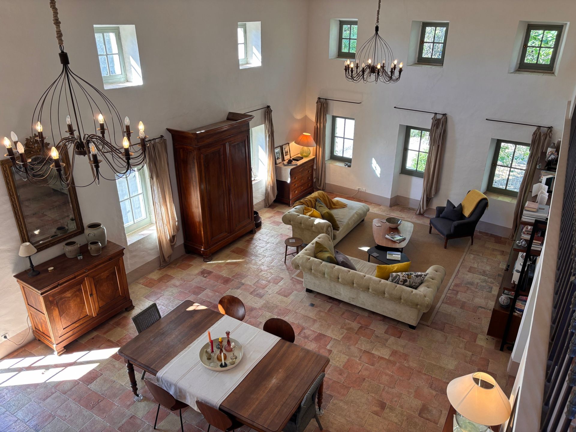 mas 10 Rooms for sale on UZES (30700)