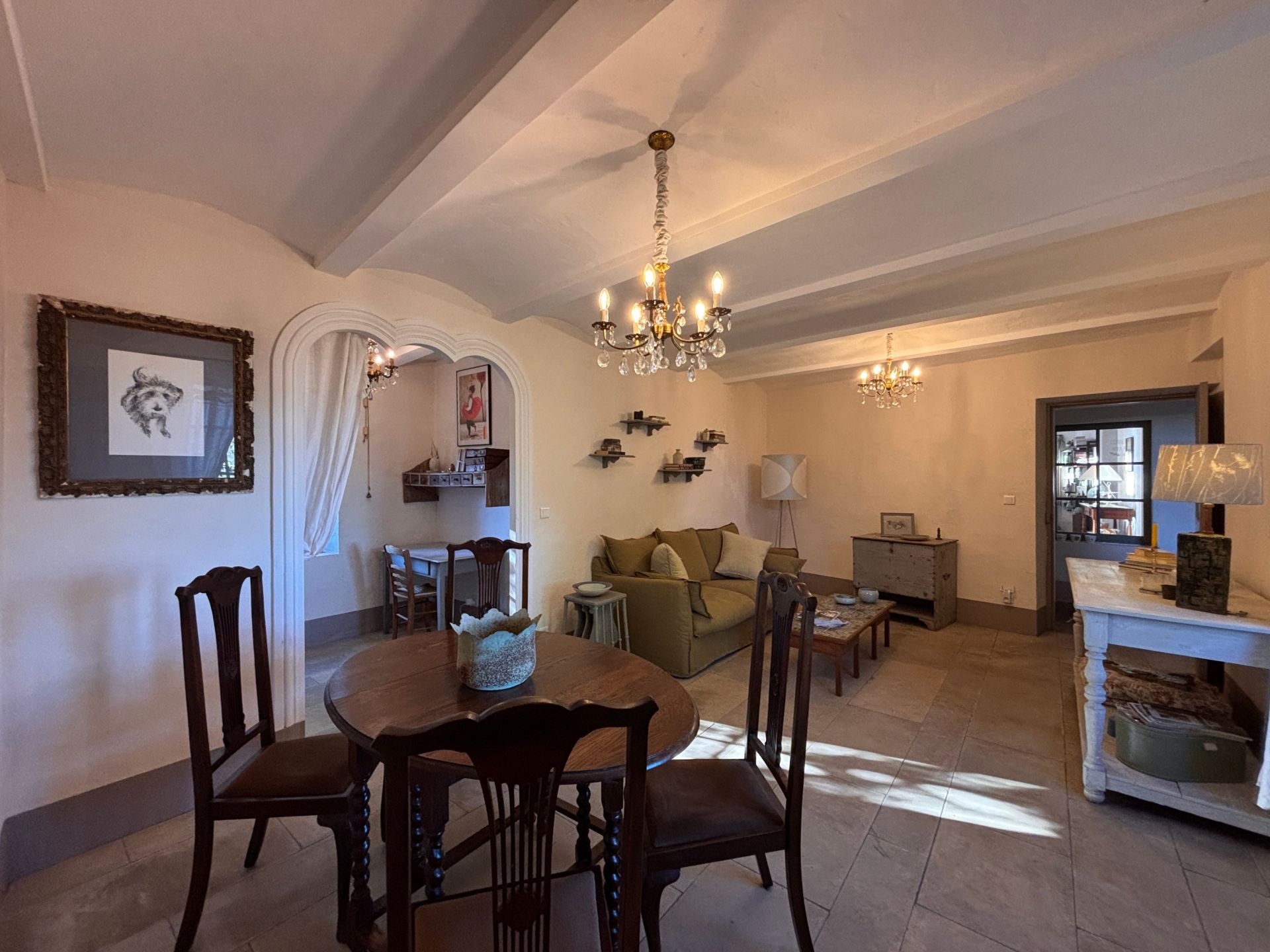 mas 10 Rooms for sale on UZES (30700)