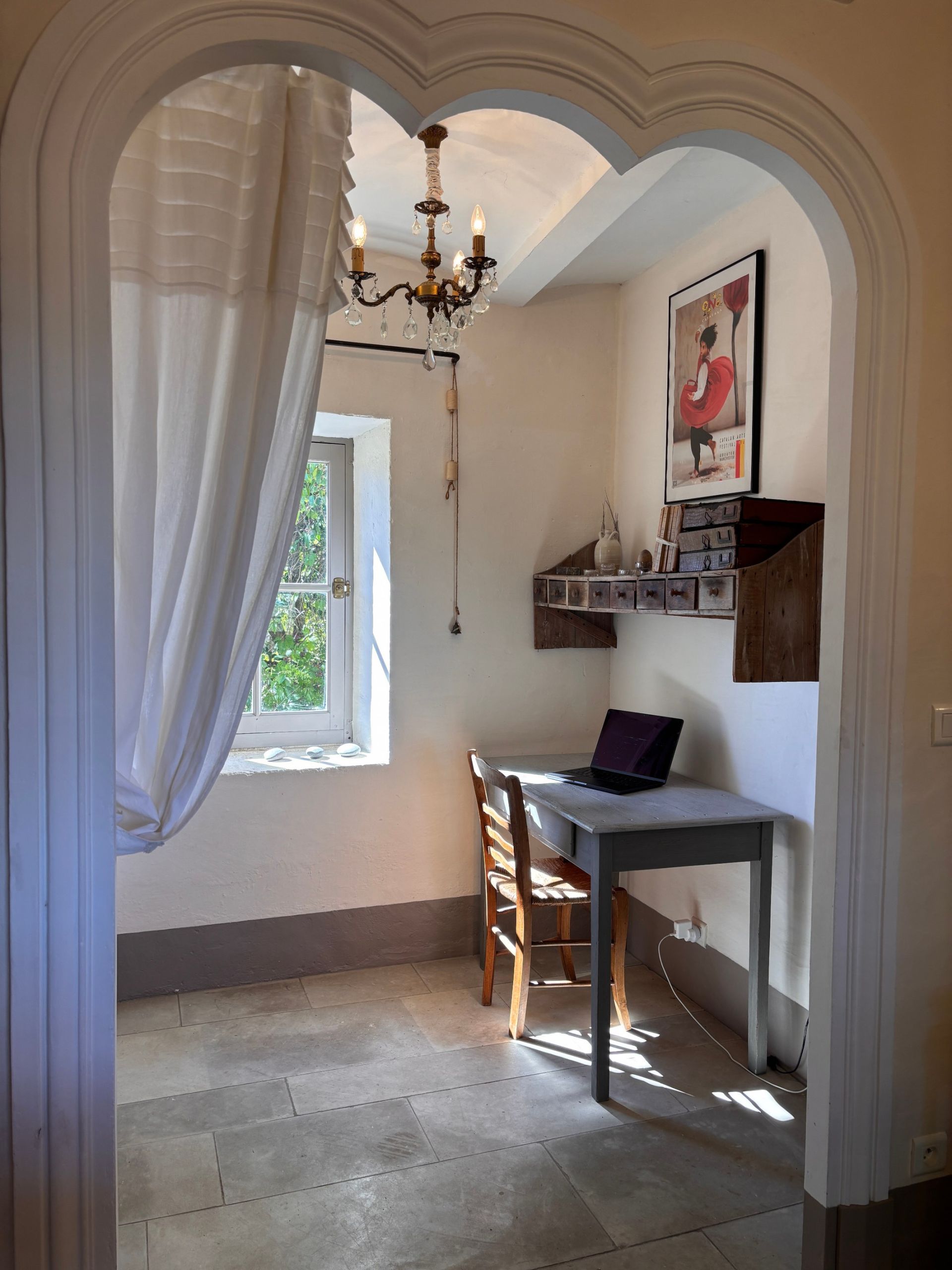 mas 10 Rooms for sale on UZES (30700)