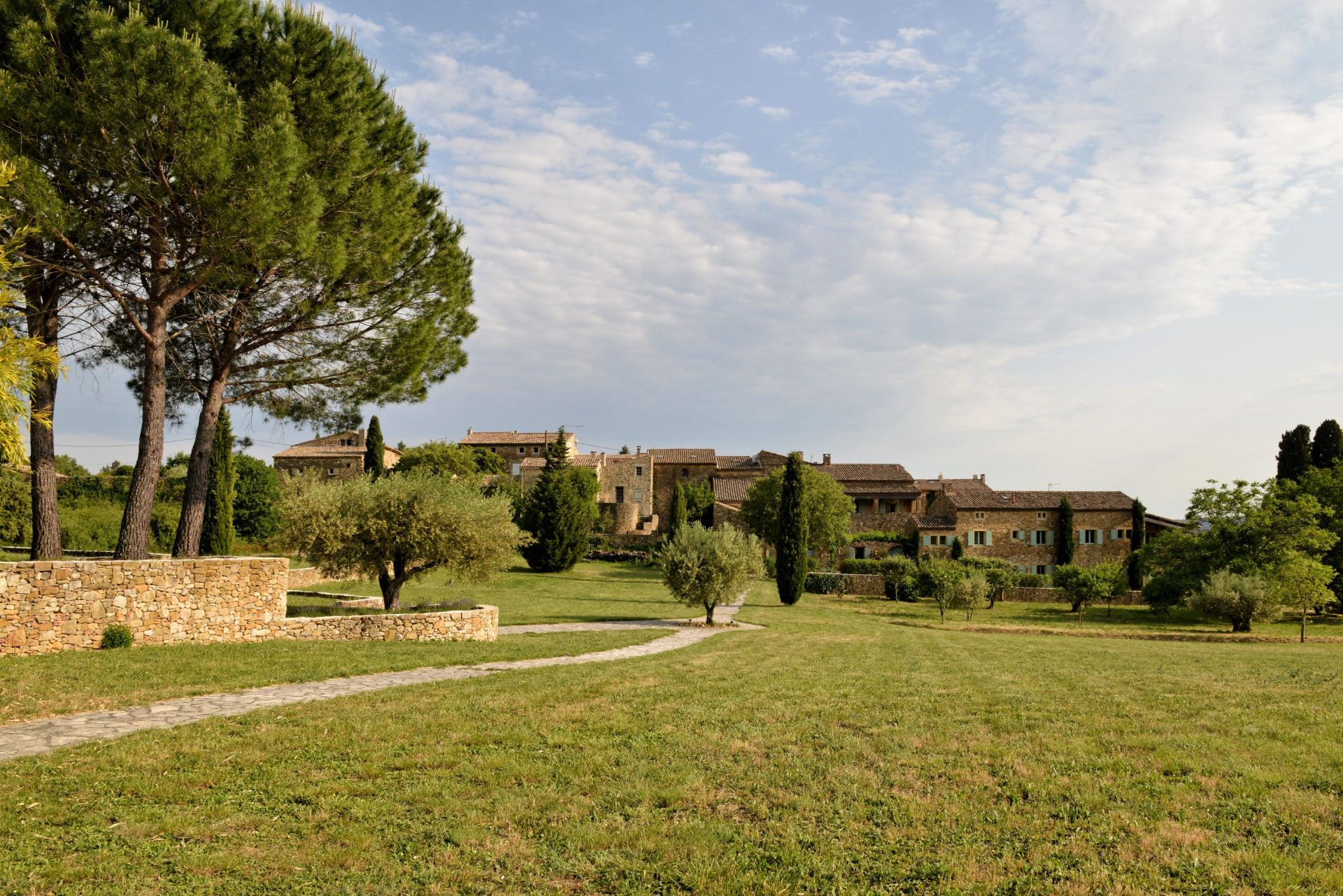 property 14 Rooms for sale on UZES (30700)